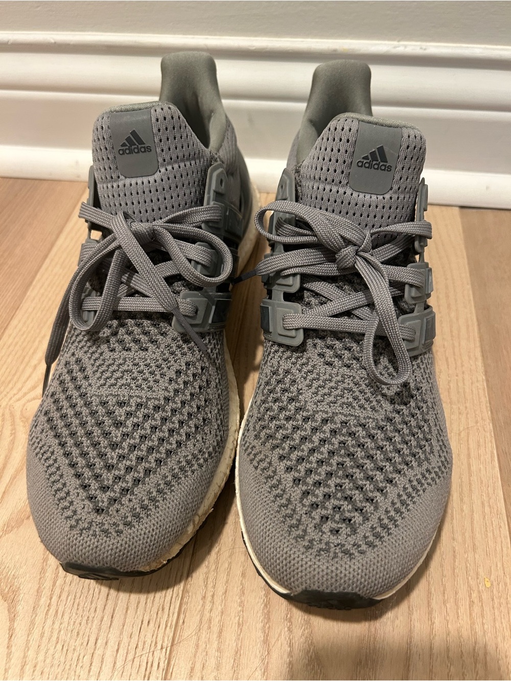 Men’s adidas Grey Ultra Boost Knit Sneakers Size 10.5 - Picture 2 of 7